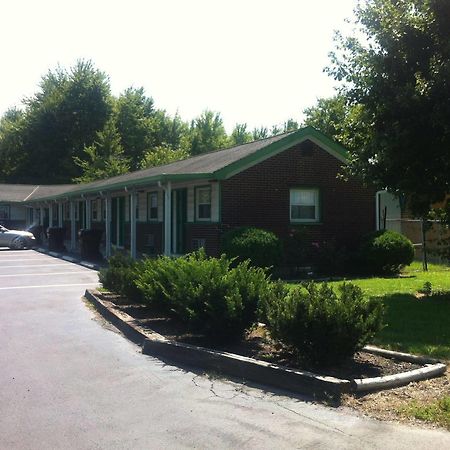 Green Crest Motel Mount Orab Exterior photo